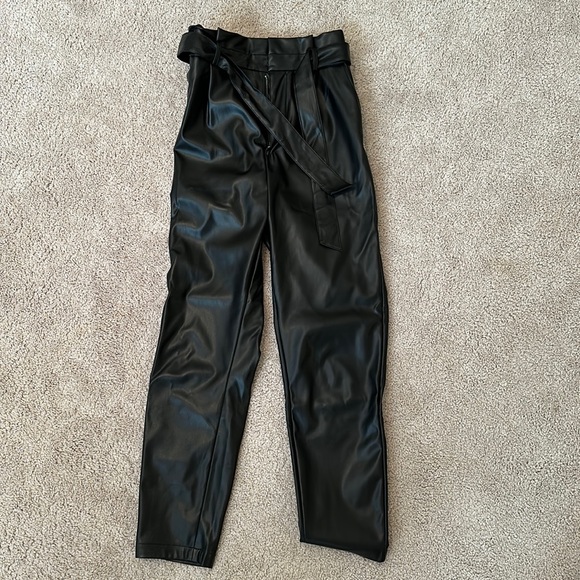 BB Dakota high waisted leather pant size 6 - Picture 1 of 5